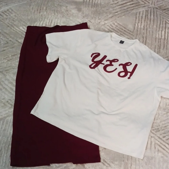 NWT WOMEN'S 2PC. MATCHING SKIRT & T-SHIRT SET - Picture 1 of 8